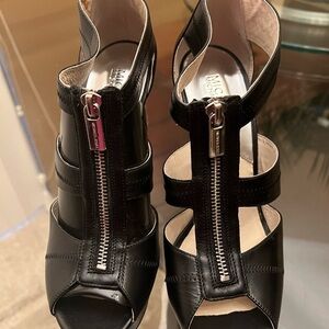 Michael Kors Black Heels with Peep-Toe and Zipper
